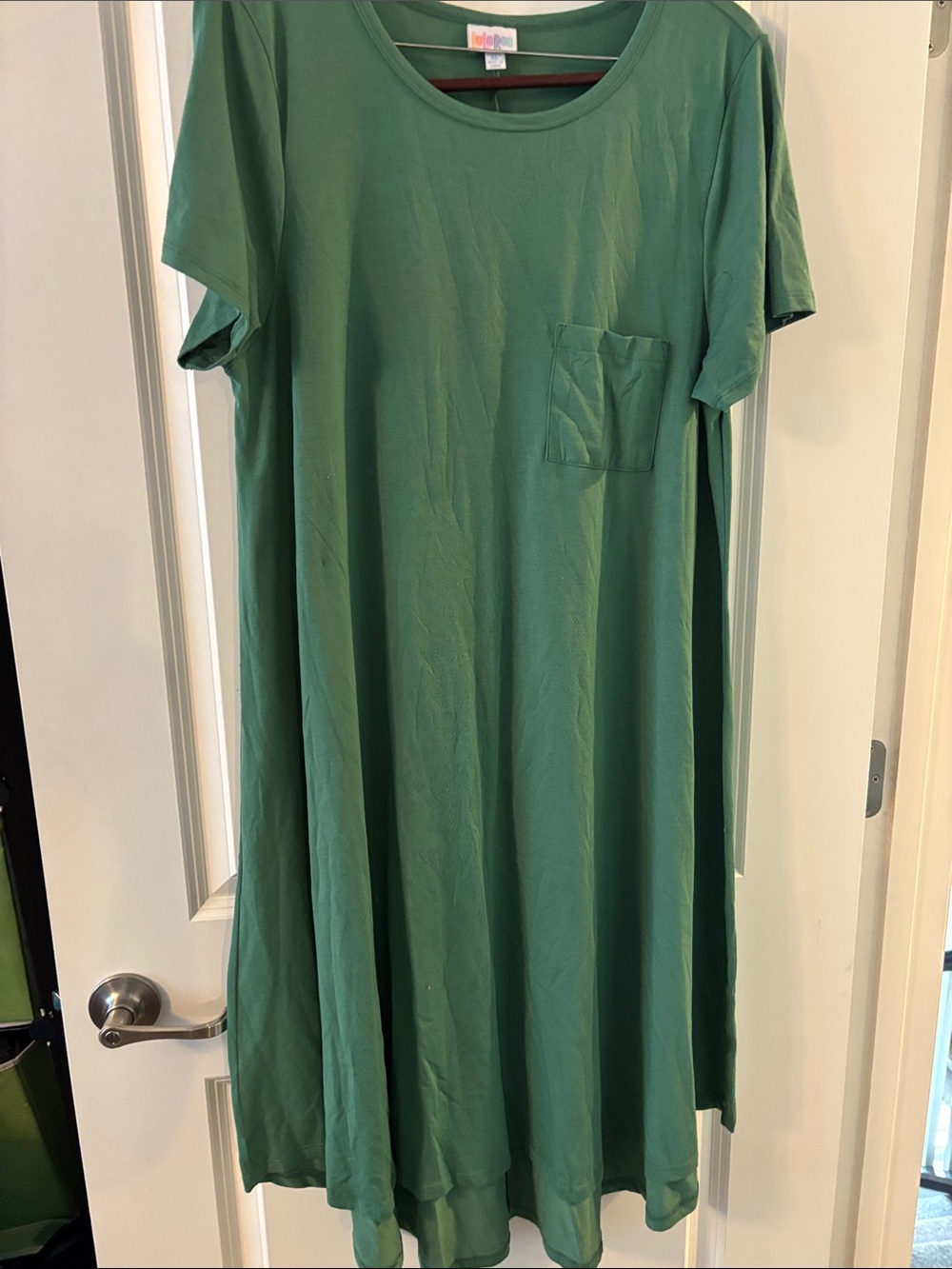LuLaRoe Green Carly Dress with Pocket